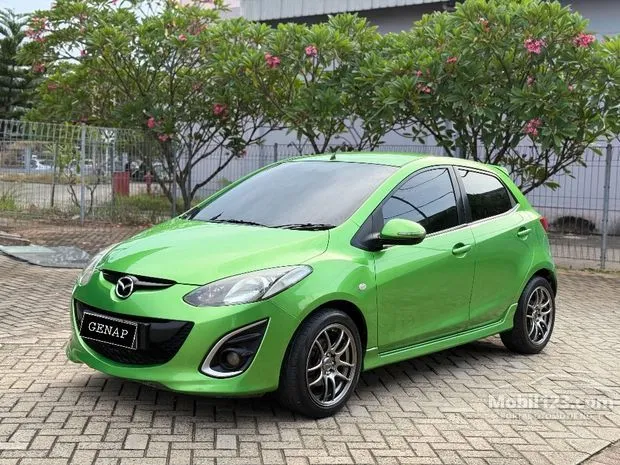 Mobil bekas di bawah 100 juta: mazda 2 tahun 2012
